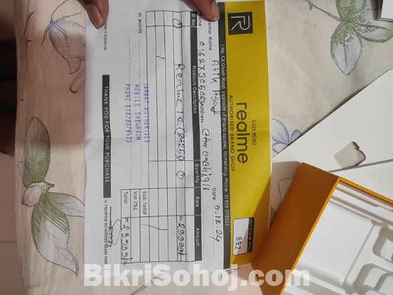 Realme 12
